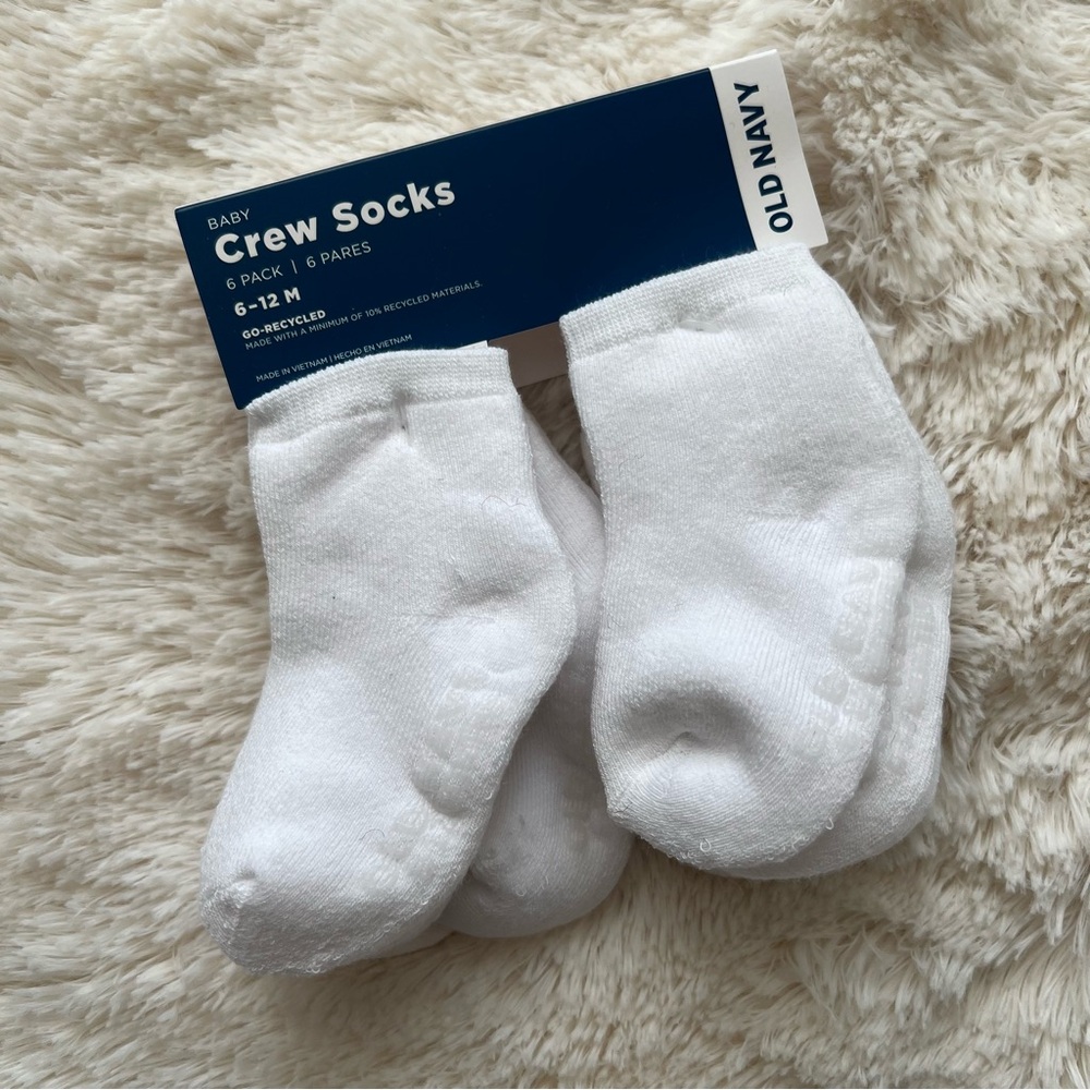 Old Navy 6 Pack White Crew Socks for Baby